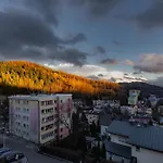 Jakby Luksusowo *